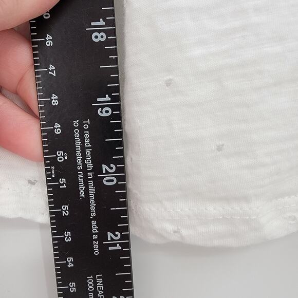 Modish Rebel Women's Easy Tiger Distressed Hole Burnout T-Shirt Size Small - Picture 11 of 12